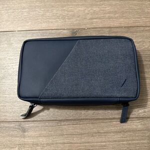 Native Union Stow Organizer